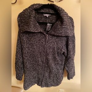 Lisa Rinna QVC woman’s plus size 3x sweater in black and white New